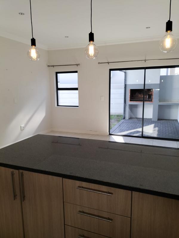 To Let 3 Bedroom Property for Rent in Parklands North Western Cape